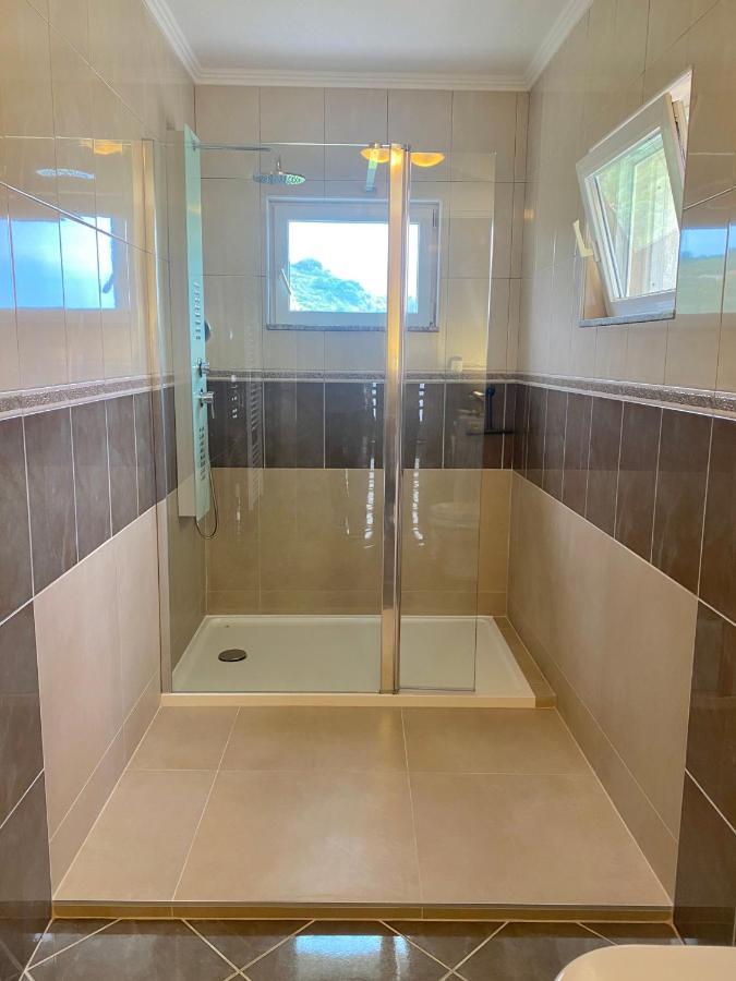 Apartment Natalie Sea View With 3 Bedrooms And Everything Is Air-Conditioned ซาลี ภายนอก รูปภาพ